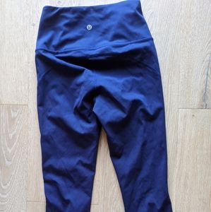 Lululemon Crops, 19"